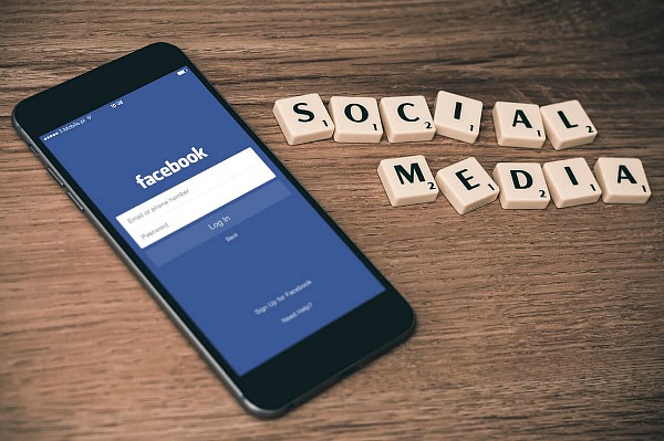 social-media-facebook-graphic